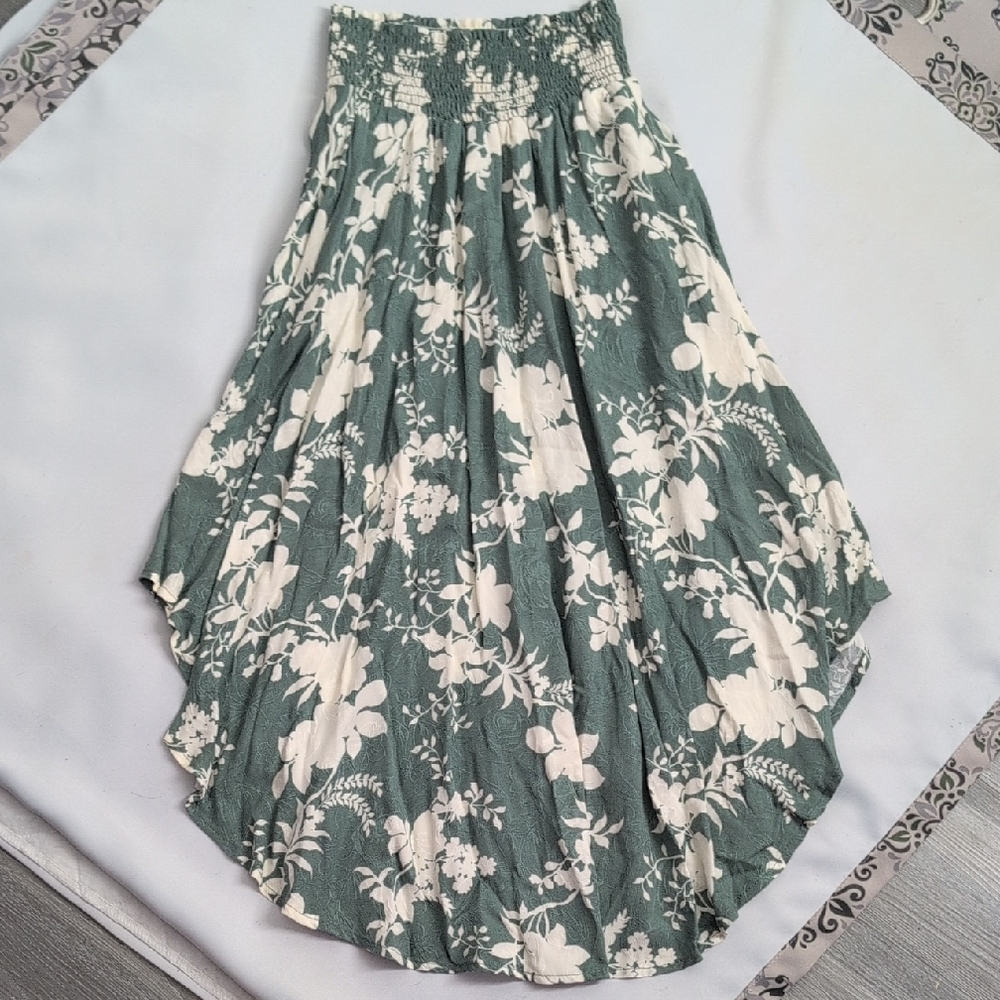 Sozy Smocked Waist Green Floral Maxi Skirt